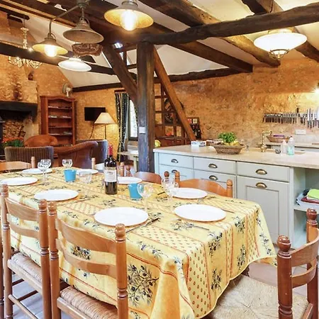 Prázdninový dům Maison Perigourdine De Charme Avec Piscine *